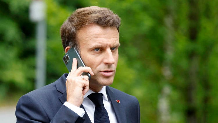 Emmanuel Macron, l’atout secret d’Uber dans la guerre des taxis